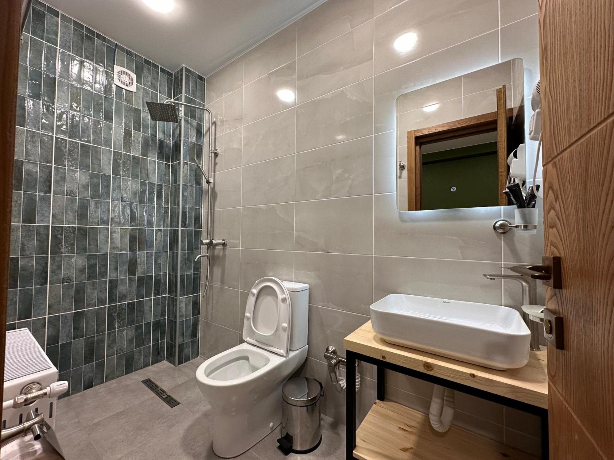Hotel Mountime Kazbegi Kültér fotó