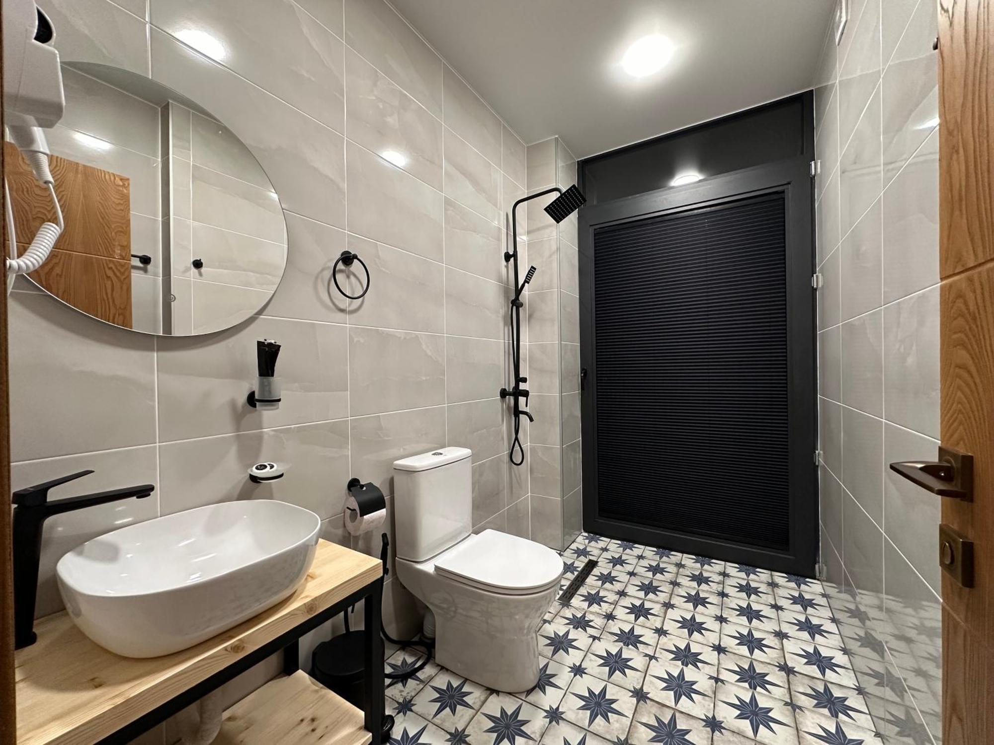 Hotel Mountime Kazbegi Kültér fotó