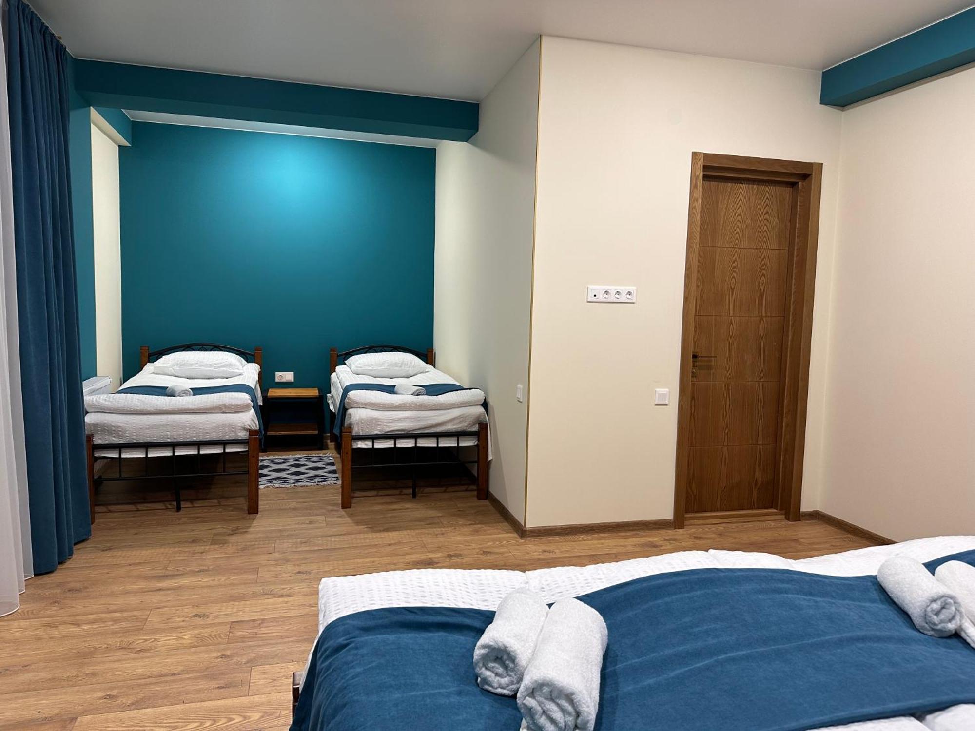 Hotel Mountime Kazbegi Kültér fotó